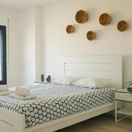 Swordfish Sea View 페니케